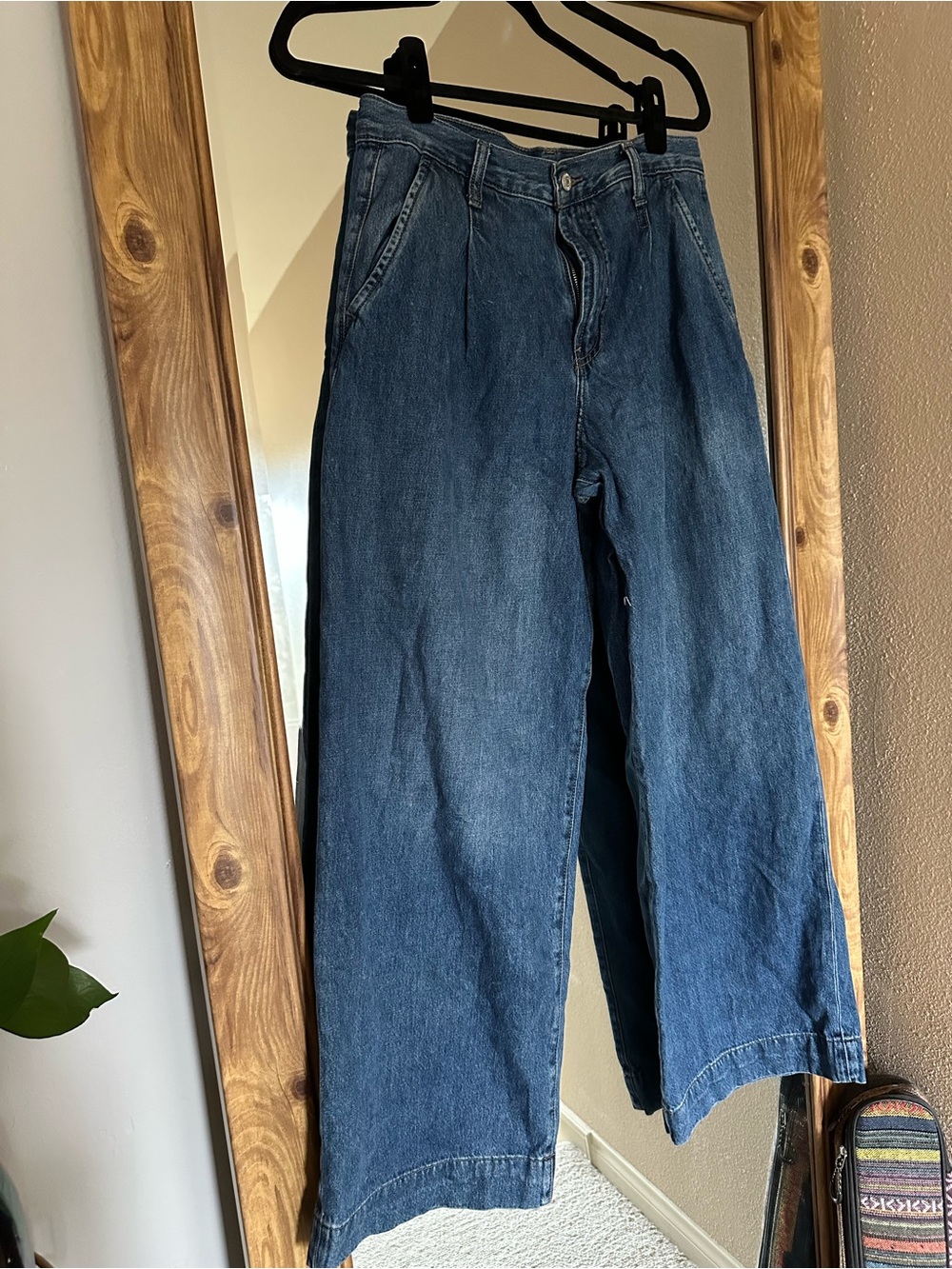 Old Navy Dark Blue Wide Leg Jeans - Wide Leg Style
